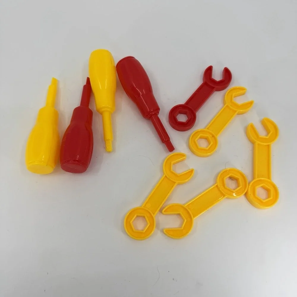 Kidswerkz Build a‎ Dinosaur Set Stem Toy HUGE LOT WITH SCREWS AND SCREWDRIVERS